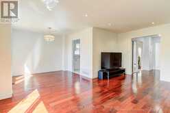 33 KITSILANO CRESCENT | Richmond Hill Ontario | Slide Image Eight