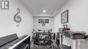 53 PRISCILLA'S PLACE | Barrie Ontario | Slide Image Thirty