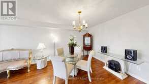 1109 - 20 HARDING BOULEVARD W | Richmond Hill Ontario | Slide Image Thirteen