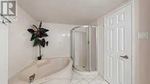 1109 - 20 HARDING BOULEVARD W | Richmond Hill Ontario | Slide Image Twenty-two