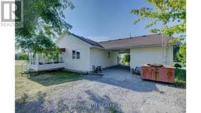 6737 HIGHWAY 20 | Smithville Ontario | Slide Image Thirty-eight