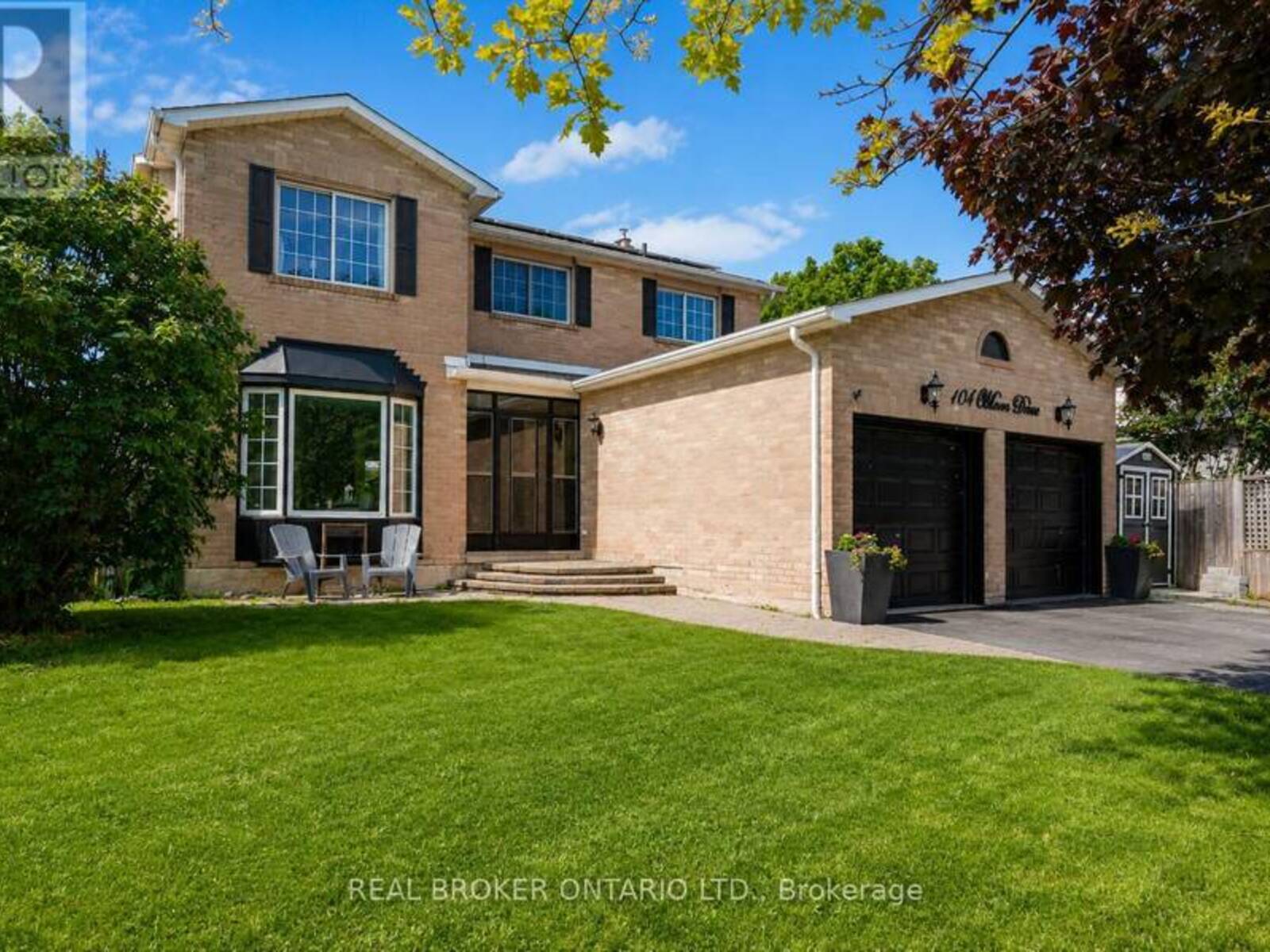 104 MOON DRIVE, Barrie, Ontario L4N 7G9