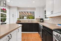 104 MOON DRIVE | Barrie Ontario | Slide Image Thirteen