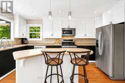 104 MOON DRIVE | Barrie Ontario | Slide Image Fifteen