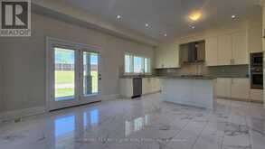6 KINGSTREE COURT | Whitchurch-Stouffville Ontario | Slide Image Seven