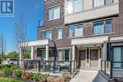 64 - 300 ALEX GARDNER CIRCLE | Aurora Ontario | Slide Image Two