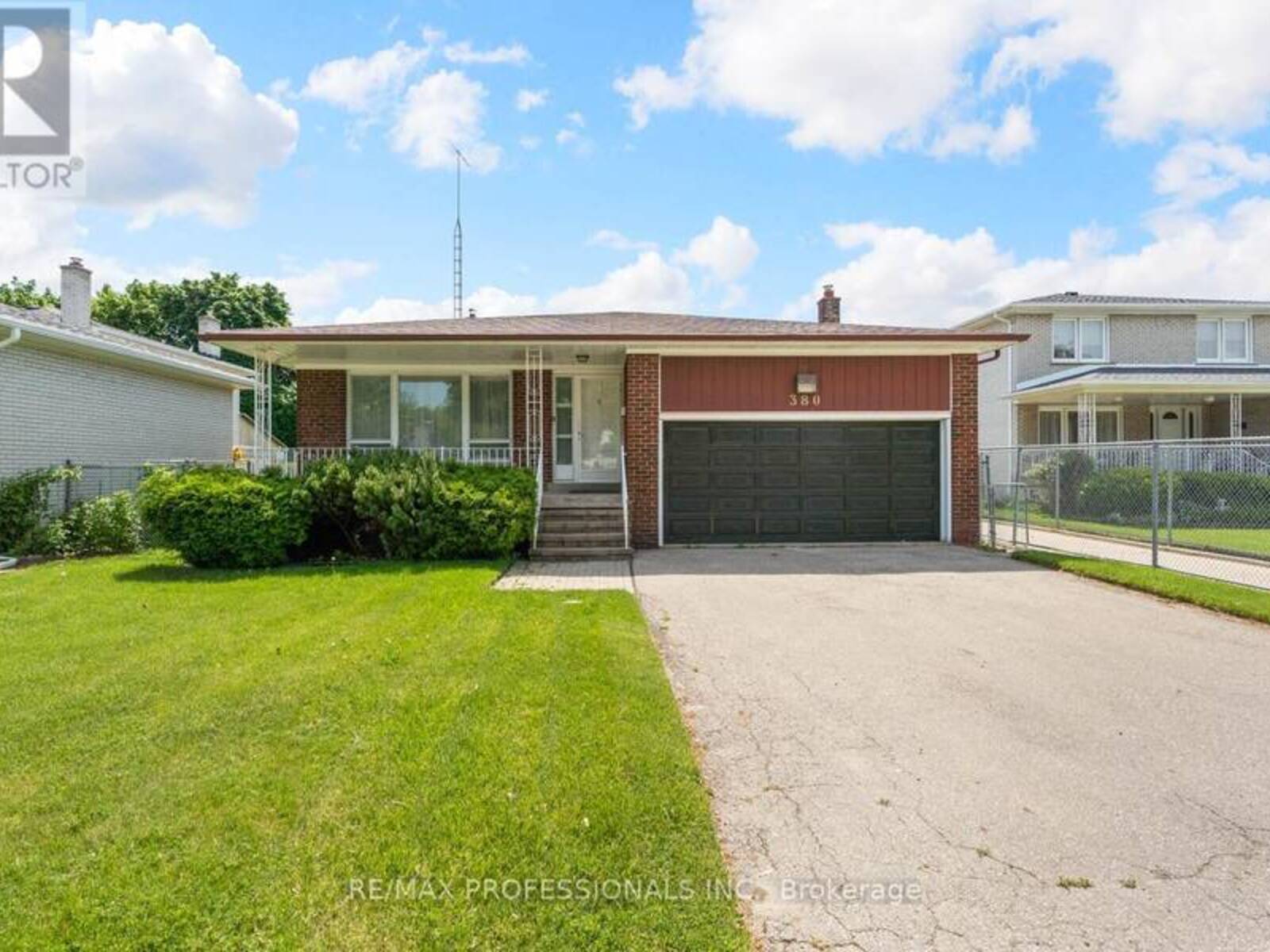 380 TARGA ROAD, Mississauga, Ontario L5A 1S5