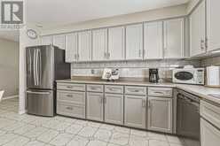 565 STONE CHURCH ROAD W | Hamilton Ontario | Slide Image Thirteen