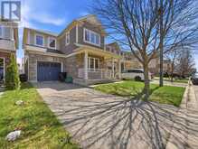 155 FLETCHER CIRCLE | Cambridge Ontario | Slide Image Two