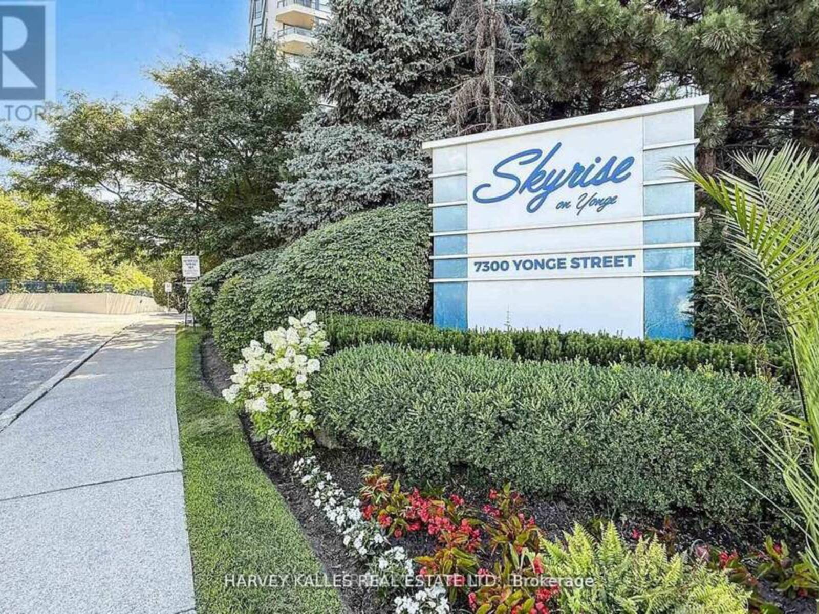 311 - 7300 YONGE STREET, Vaughan, Ontario L4J 7Y5
