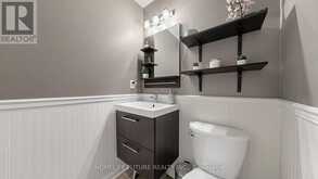 2440 HOLLYBROOK DRIVE | Oakville Ontario | Slide Image Sixteen