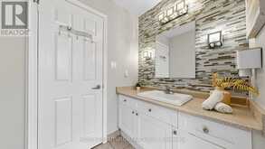 2440 HOLLYBROOK DRIVE | Oakville Ontario | Slide Image Thirty-two