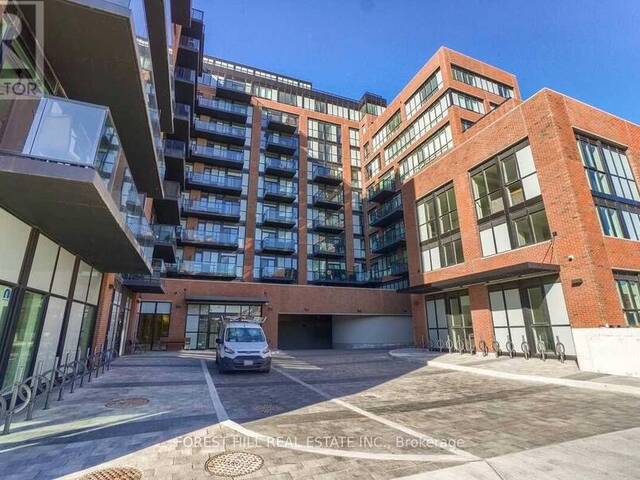 913 - 2300 ST CLAIR AVE AVENUE W Toronto Ontario, M6N 0B3 - 3 Bedrooms Condo For Sale
