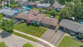 19 PIPPIN DRIVE | Brantford Ontario | Slide Image Thirty-seven