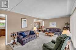 19 PIPPIN DRIVE | Brantford Ontario | Slide Image Six