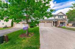 23 PEARTREE COURT | Barrie Ontario | Slide Image Four