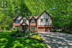 23 LANTERN LANE | Dundas Ontario | Slide Image One