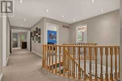 23 LANTERN LANE | Dundas Ontario | Slide Image Thirty
