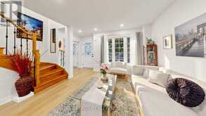 2407 EAST GATE CRESCENT | Oakville Ontario | Slide Image Nine