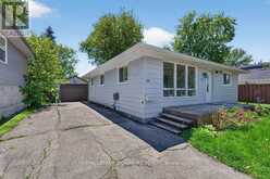 339 TAMPA DRIVE | Georgina Ontario | Slide Image Three