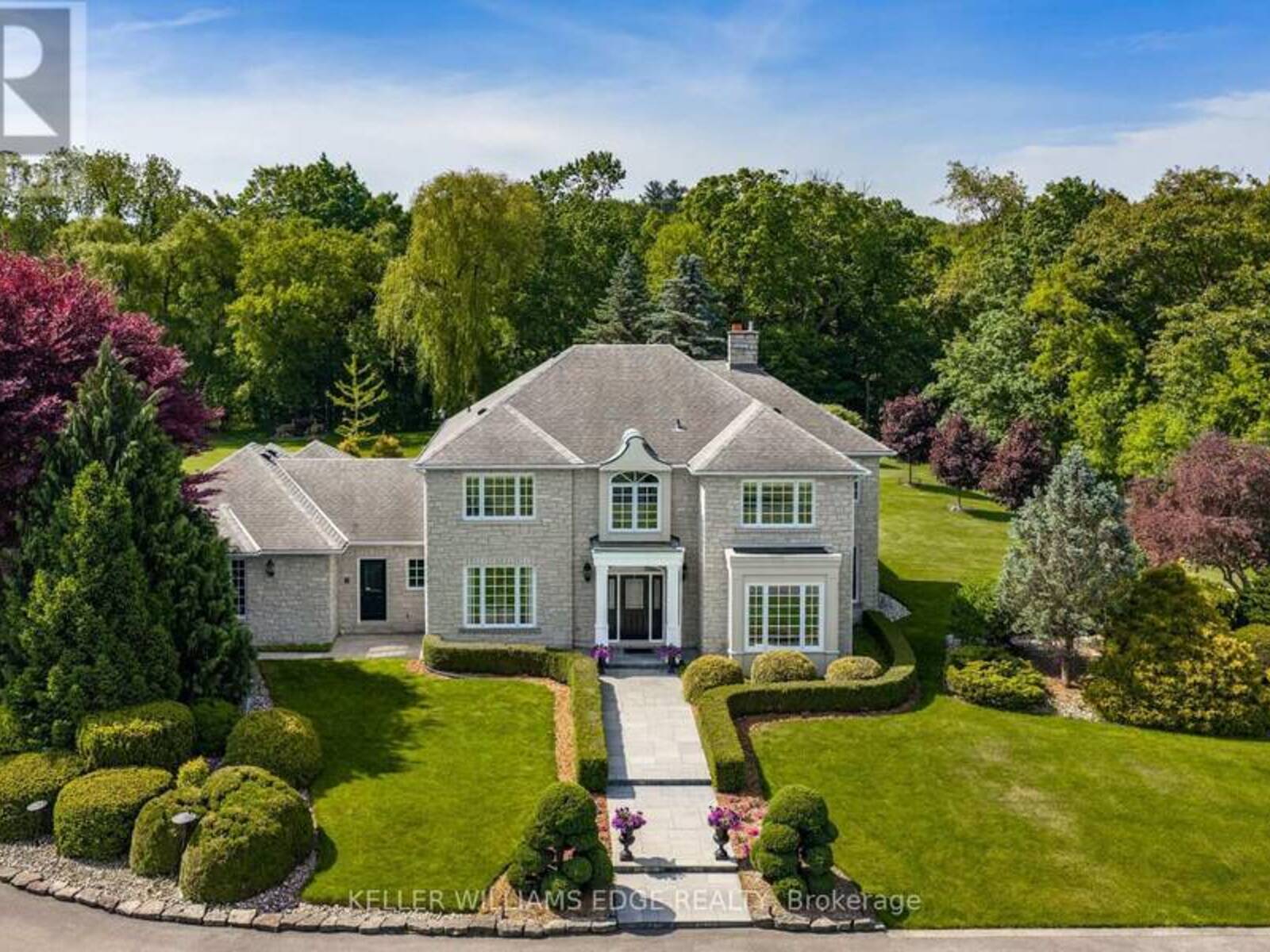 938 GOVERNOR'S ROAD, Dundas, Ontario L9H 5E3