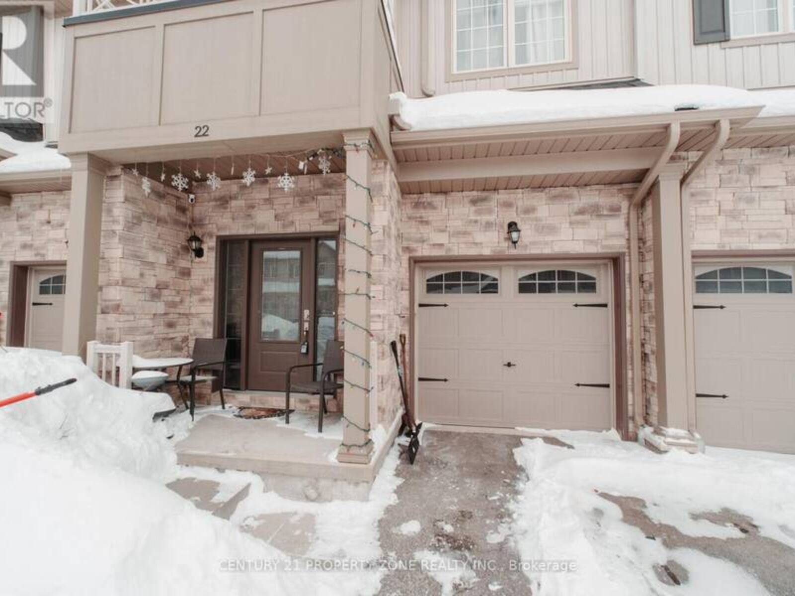 22 CHURCHLEA MEWS, Orillia, Ontario L3V 8K9