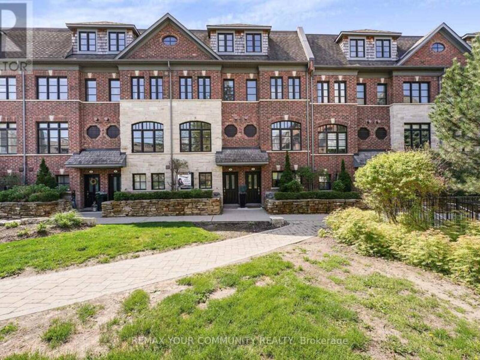 16 AGAR LANE, Vaughan, Ontario L4L 0C5