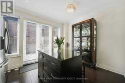 16 AGAR LANE | Vaughan Ontario | Slide Image Thirteen