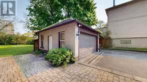 65 BURNHAMTHORPE CRESCENT | Toronto Ontario | Slide Image Five