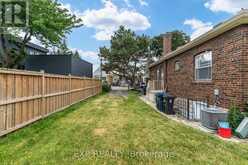 5 LAXIS AVENUE | Toronto Ontario | Slide Image Fifteen