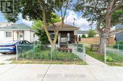 5 LAXIS AVENUE | Toronto Ontario | Slide Image Two