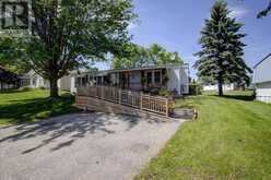 36 LINDEN LANE | Innisfil Ontario | Slide Image Two
