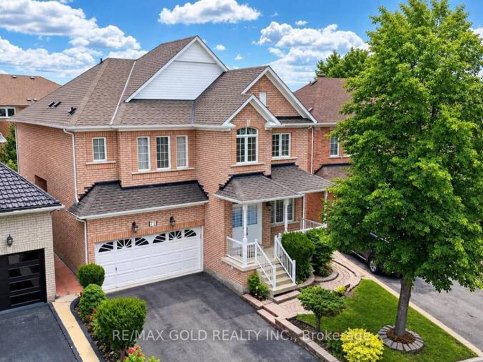 71 GALLVIEW LANE, Brampton, Ontario L6P 1S2