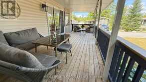 328 ROCKVIEW | North Kawartha Ontario | Slide Image Three