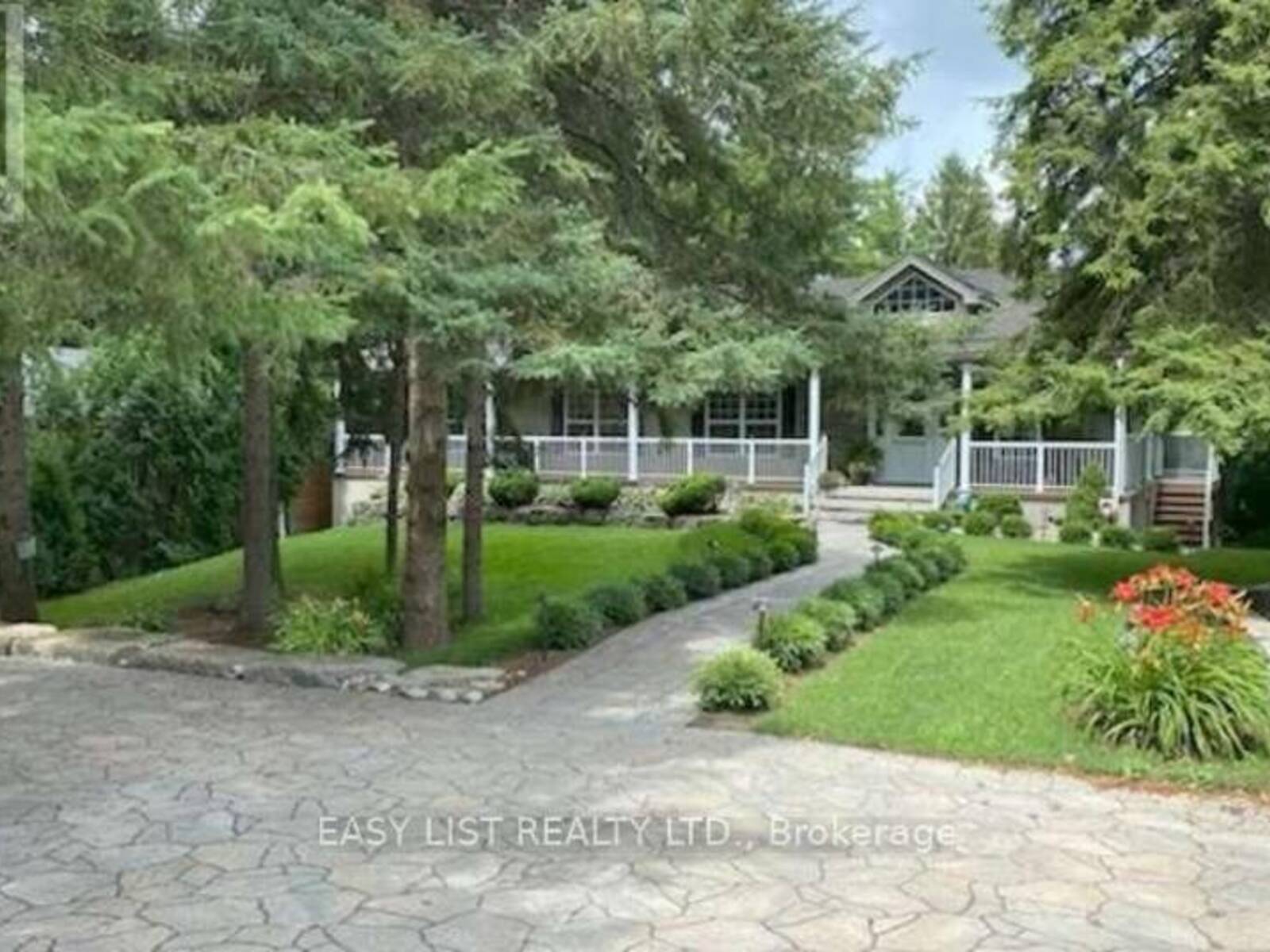 527 RIVER ROAD, Cambridge, Ontario N3C 2B8