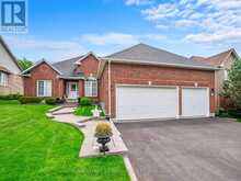 85 FERNCROFT DRIVE | Georgina Ontario | Slide Image Two