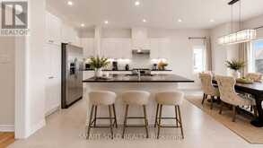 8 SLATER COURT | East Gwillimbury Ontario | Slide Image Nine