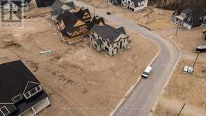 7 RADOME DRIVE | Oro-Medonte Ontario | Slide Image Thirty-two