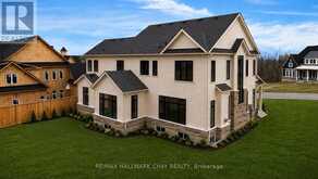 7 RADOME DRIVE | Oro-Medonte Ontario | Slide Image Three