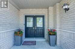 90 RONAN CRESCENT | Vaughan Ontario | Slide Image Two