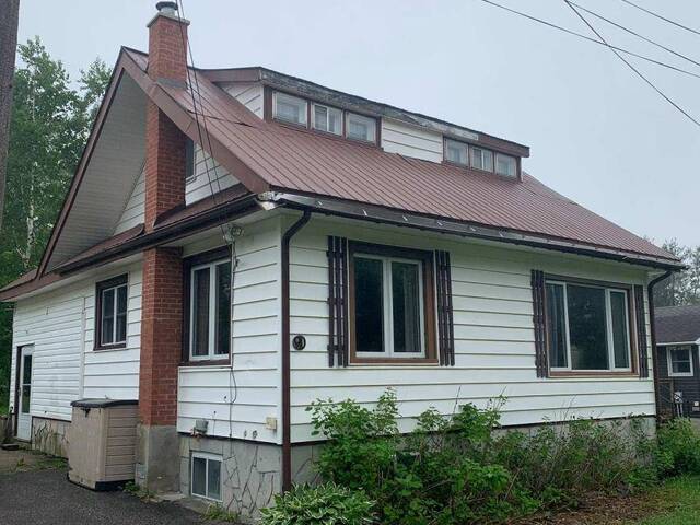 90 JOSEPH STREET MacTier Ontario, P0C 1H0 - 4 Bedrooms Home For Sale