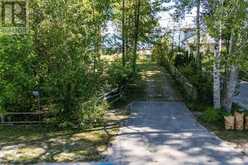 2228 SHORE LANE | Wasaga Beach Ontario | Slide Image Eighteen