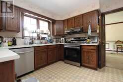 53 HILLVIEW BOULEVARD | London Ontario | Slide Image Ten