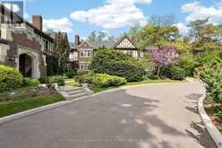 B - 93B DOUGLAS CRESCENT | Toronto Ontario | Slide Image Two