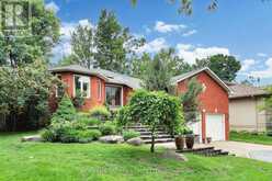 78 BROWN WOOD DRIVE | Barrie Ontario | Slide Image Three