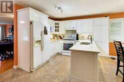 78 BROWN WOOD DRIVE | Barrie Ontario | Slide Image Twelve