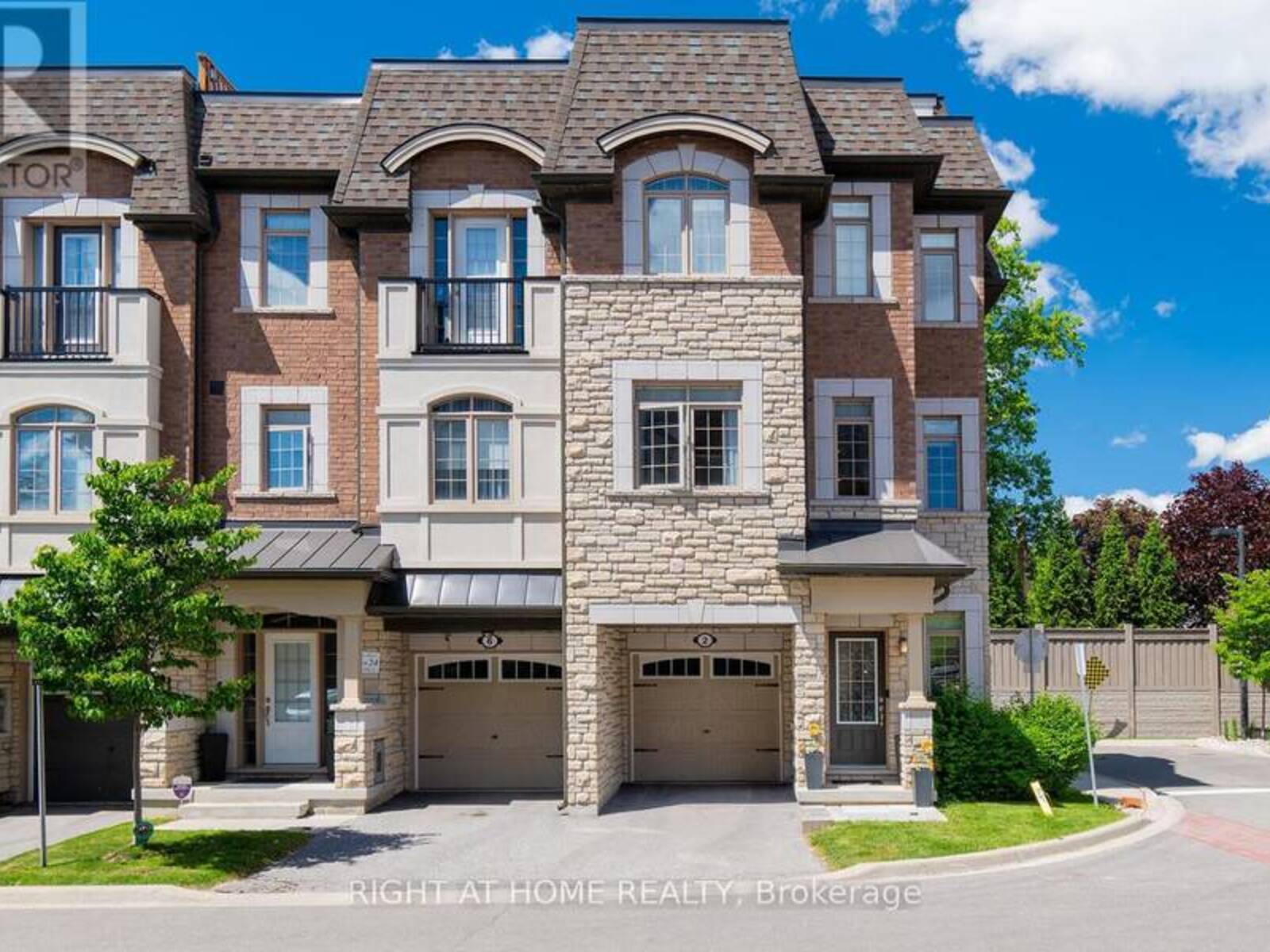 2 QUEEN MARY COURT, Vaughan, Ontario L4L 0H9