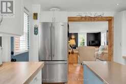 15 LEONARD AVENUE | Penetanguishene Ontario | Slide Image Ten