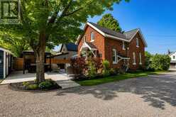 15 LEONARD AVENUE | Penetanguishene Ontario | Slide Image Four
