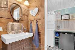 15 LEONARD AVENUE | Penetanguishene Ontario | Slide Image Twelve